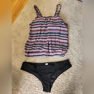 Walk On Beach Swimsuit Striped Two Piece Black Pink 2xl XXL Padded bra area.